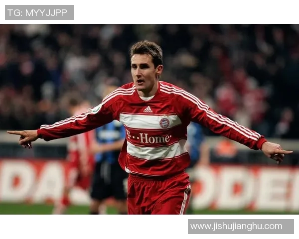 世界足球最美球星盘点：那些令人心动的俊朗面孔与超凡球技